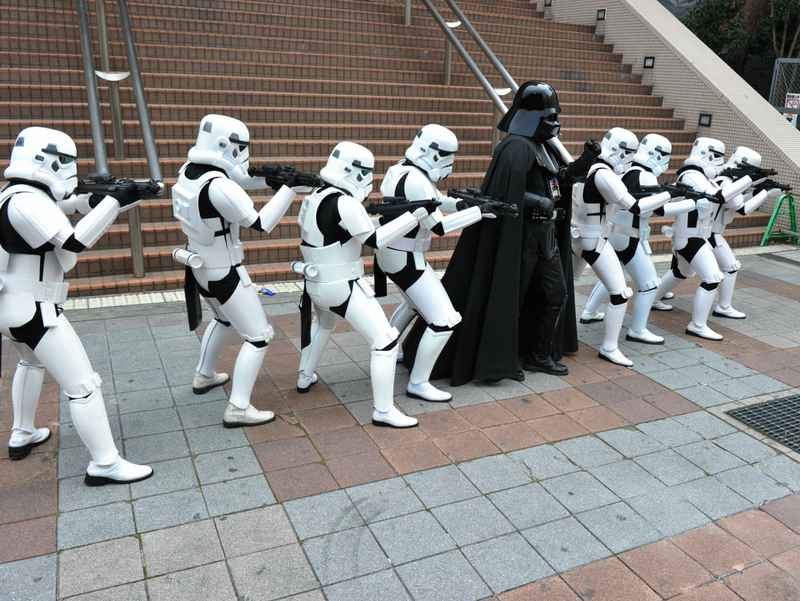 Illustration for article titled Darth Vader Invades South Osaka (Noooooooooo!)